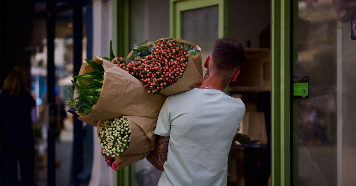 The Impact of Seasonal Offers on Same Day Flower Delivery Costs